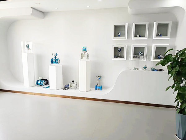 西安森瑞达仪表科技有限公司产品展示厅(局部)